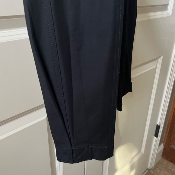 NWOT Banana Republic Slim-Fit Drapey Twill Utility Cargo Pant Black size 4 - Picture 8 of 10